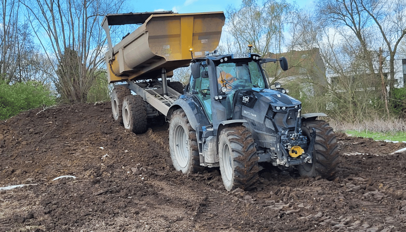 Location engin de chantier tracto benne